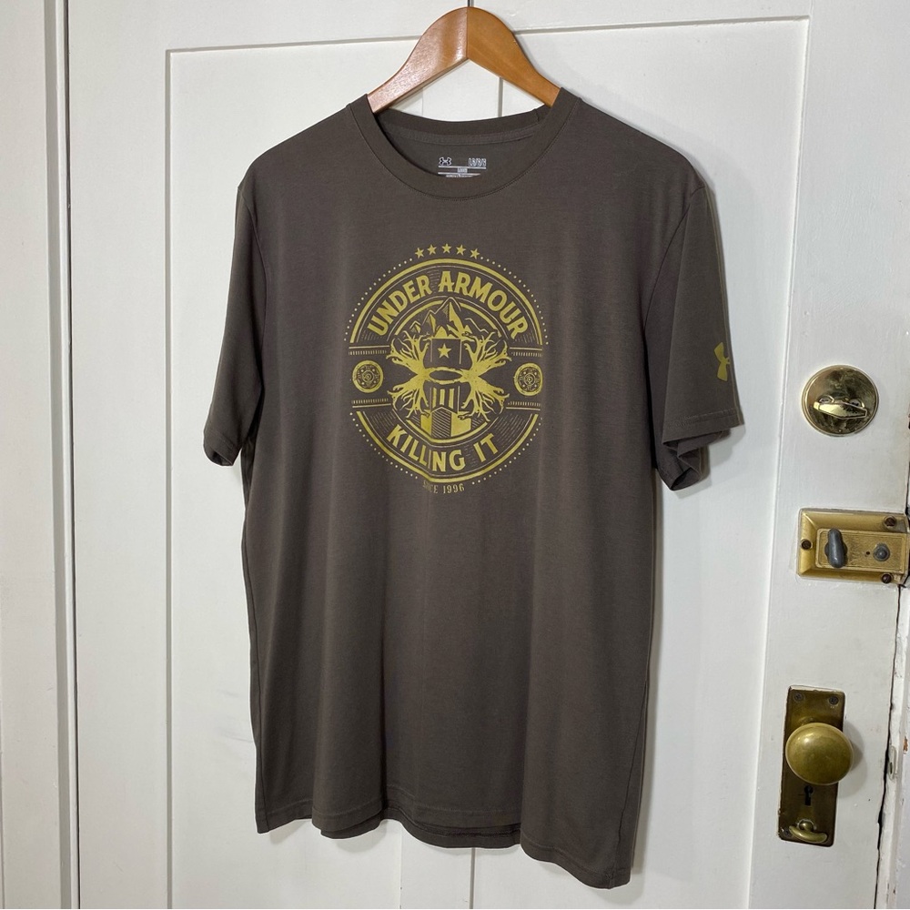 Under Armour Loose 'Killing It Since 1996' Brown Yellow Graphic T-shirt L